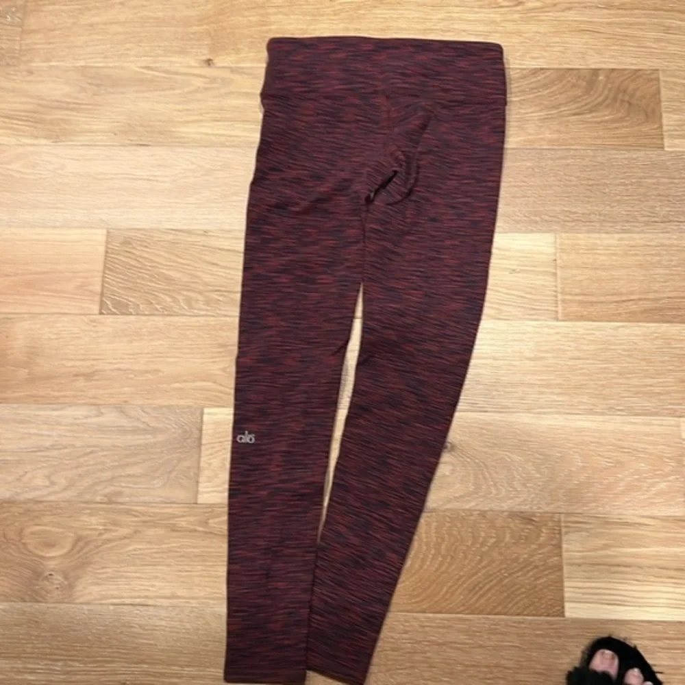 Alo leggings‎ burgundy heathered